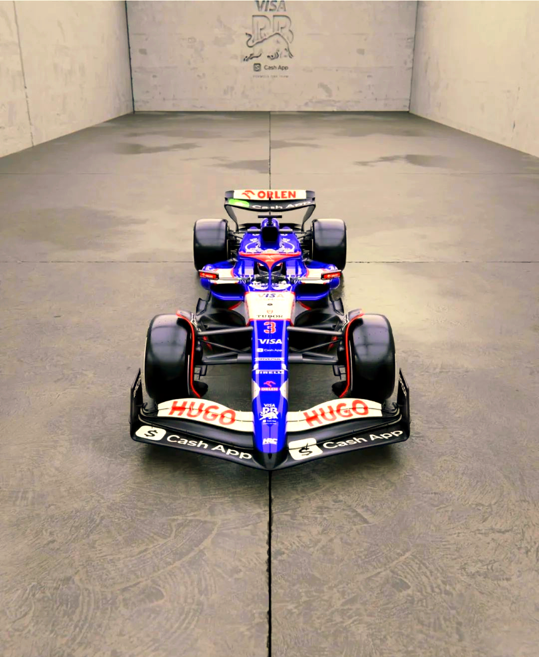 红牛车队逆转红牛二队，塞恩斯刷新纪录