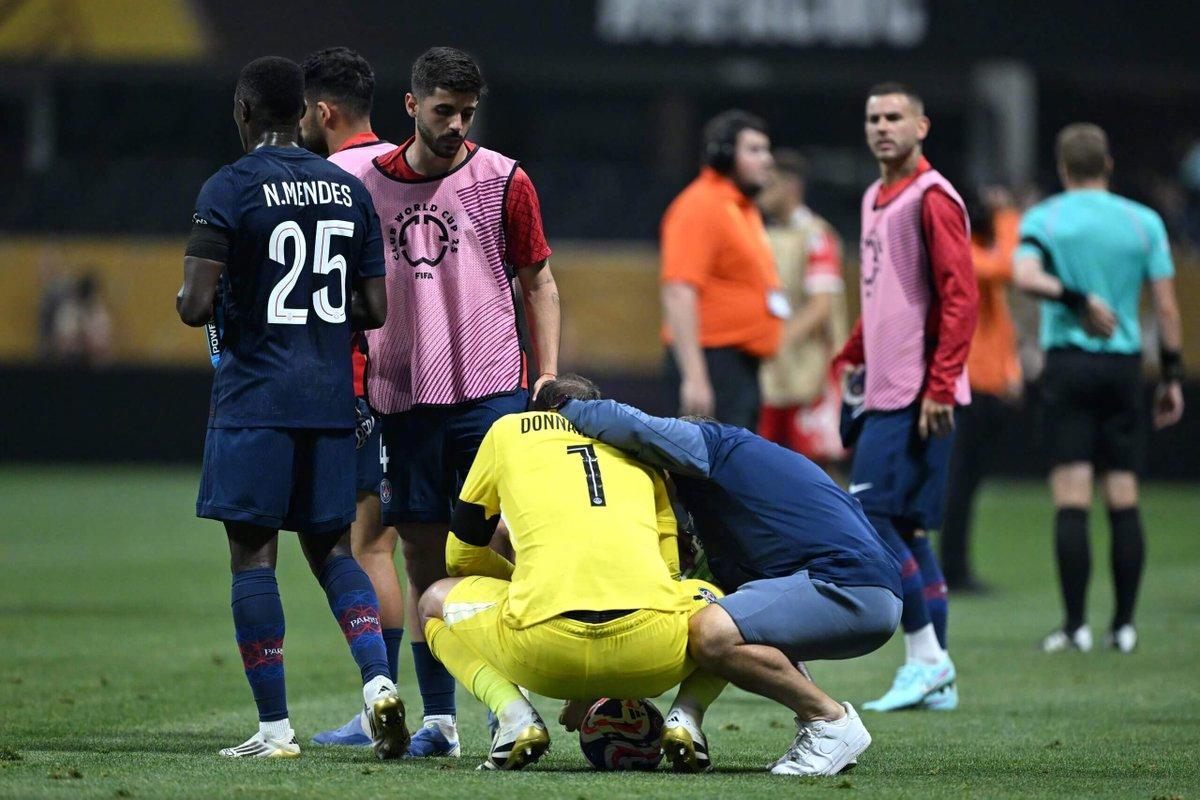 乌拉圭险胜巴萨,伊布扛起全队 乌拉圭险胜巴萨,伊布扛起全队