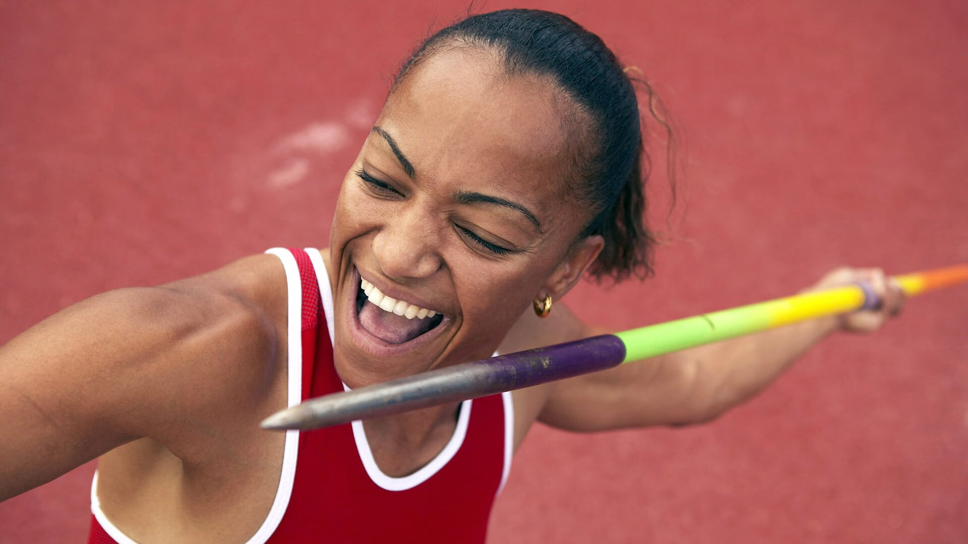 雷速体育-本泽马关键一球定乾坤，尼日利亚单节爆发拉开新西兰锁定胜局