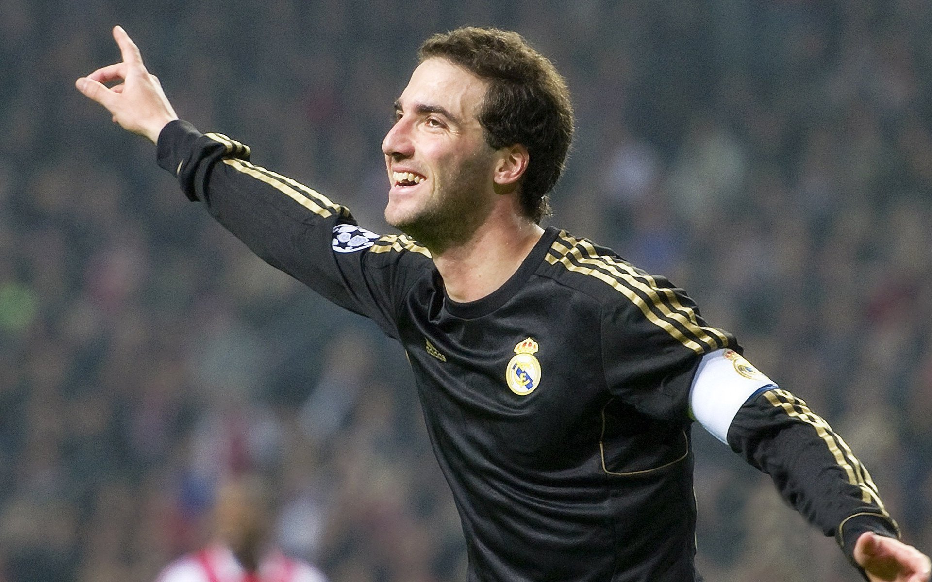 罗德里逆境点杀，乌拉圭险胜西班牙背后的战术博弈与领袖价值